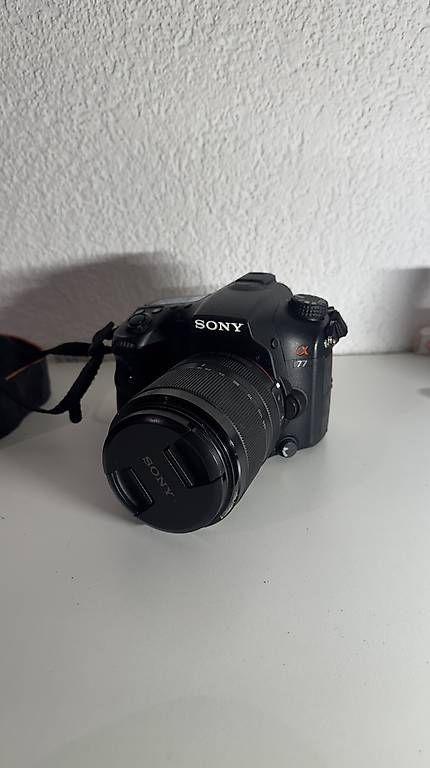 Sony Appareil photo: Sony A77 Set + 4 Objektive + Tasche (Lowepro) – D'occasion à Buonas par fab_h99b 1