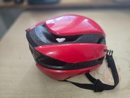 Roter Velohelm für sicheres Radfahren Top!