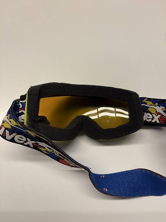 Occhiali & Lenti: Uvex Kinderskibrille – Usato da Luzern venduto da dfr_dx5r 1
