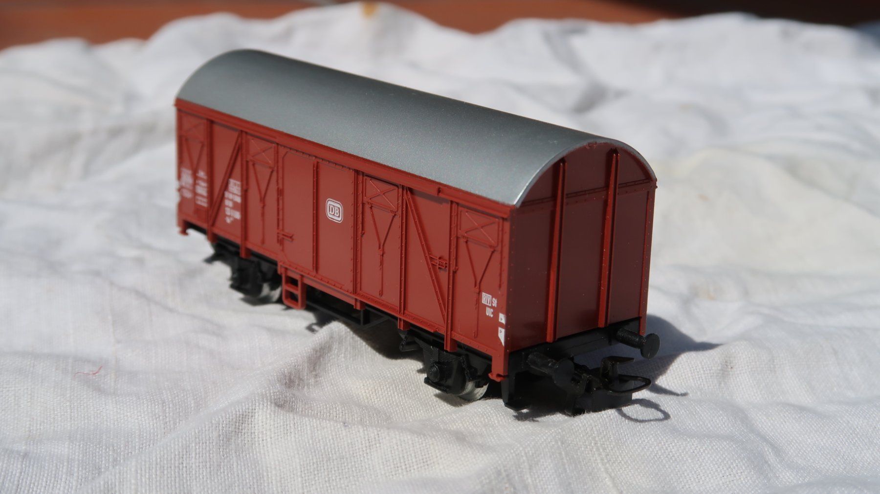 Märklin Modellini di ferrovie: MÄRKLIN Nr. 4410 DB Güterwagen – Usato da Muttenz venduto da Laeckerlihamschter 3
