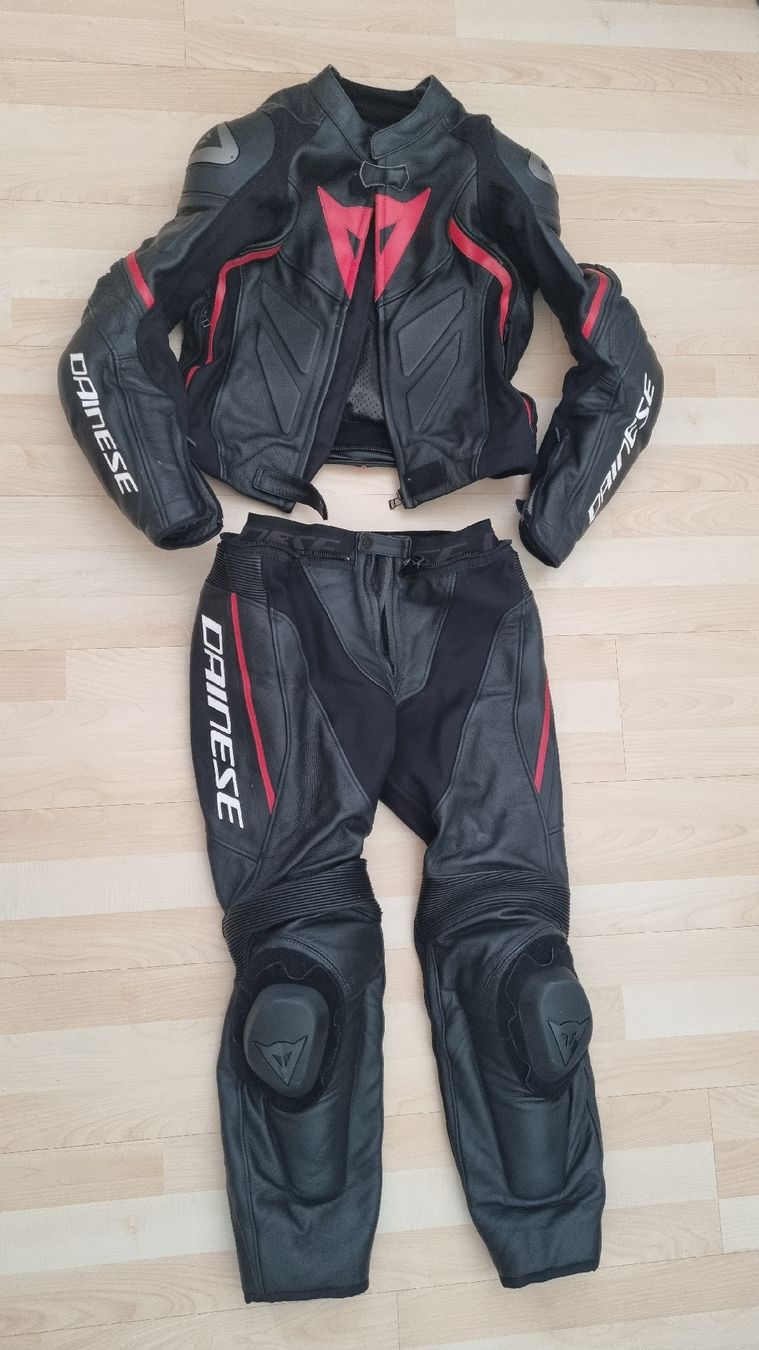 Dainese Anzüge: Dainese Motorrad Lederkombi – Gebraucht aus Kriens von Rotzig18
