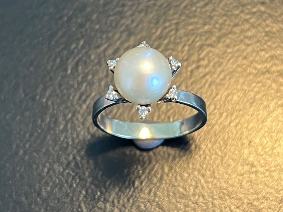 Anelli: Goldring 750 mit Brillanten und Perle – Usato da Ossingen venduto da Silver-collector