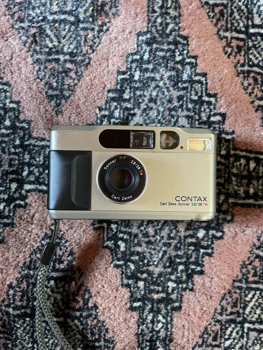 Contax Kamera: Contax T2 – Gebraucht aus Châtelaine von Danilo.Spohr