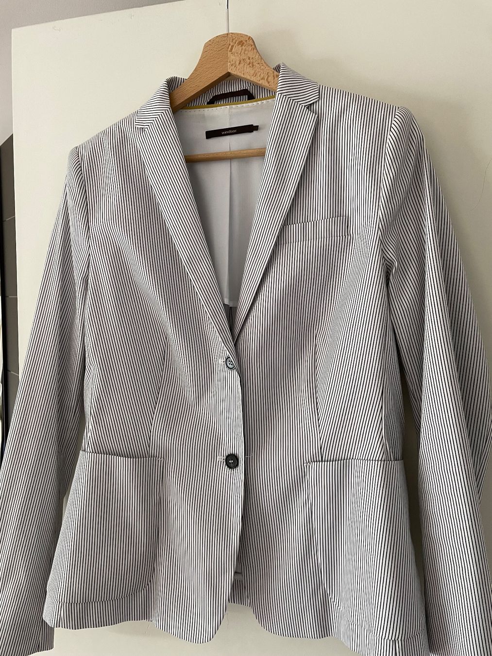 Windsor Jacken: Windsor - Blazer Damen (Gr. 40) – Gebraucht aus Zürich von Raetselbiene 2