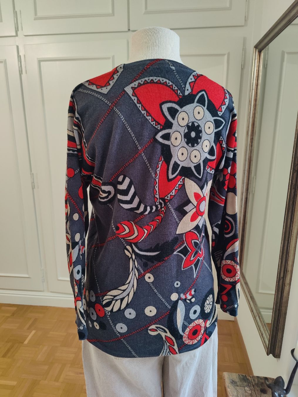 Pullover & Sweatshirts: Vintage Patterned Merino Wool Sweater – Gebraucht aus La Tour-de-Peilz von dAutrefois 3