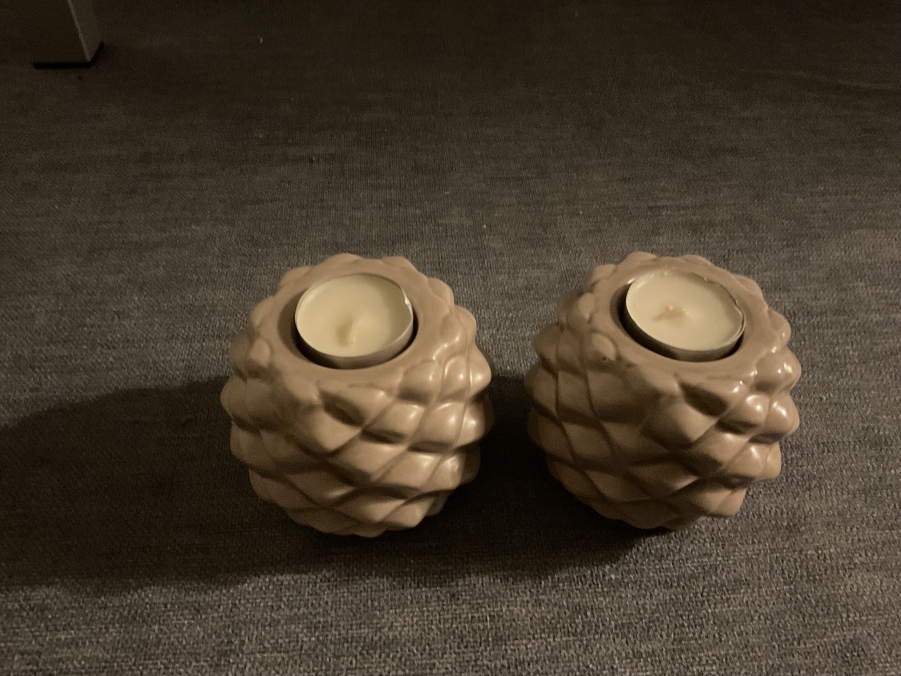 Portacandele: 2x Teelichthalter  Tannenzapfen. – Usato da Pfeffingen venduto da Marc4148 1