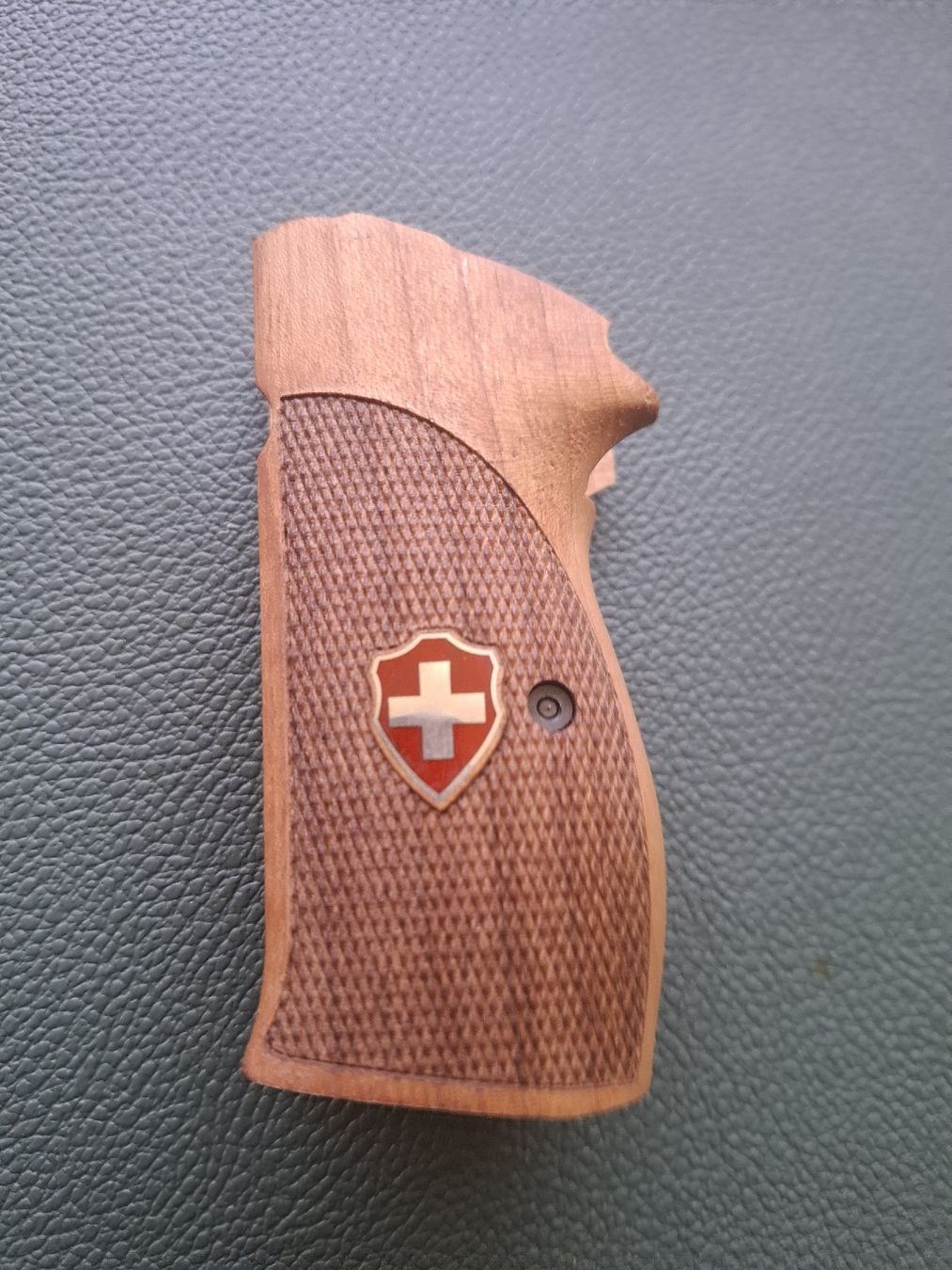 Articoli in legno: Nussbaum Griffschalen Sig Sauer P210 Super Target  – Nuovo (secondo la descrizione) da Rothrist venduto da griffe