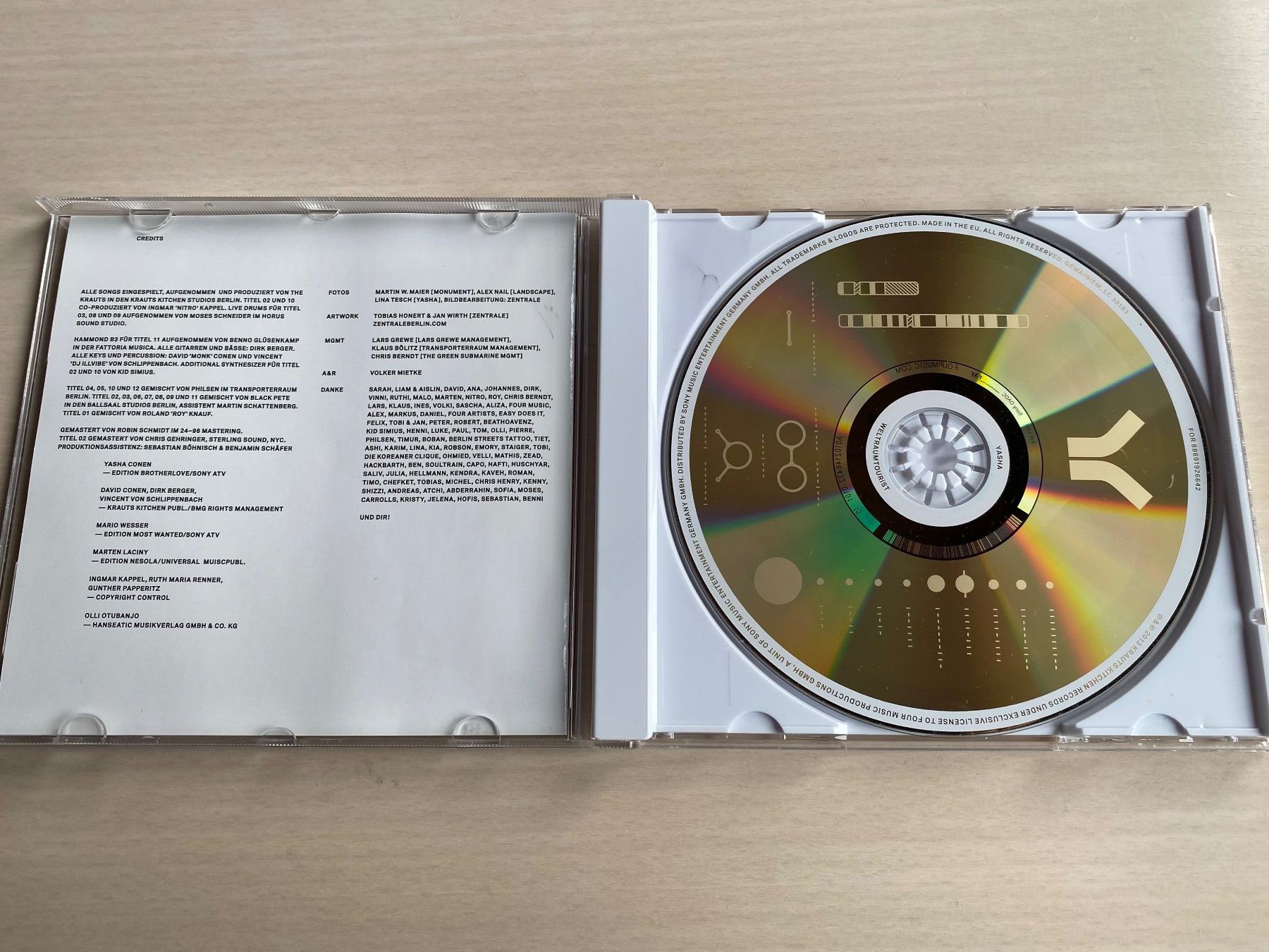 CDs: Yasha - Weltraumtourist – Gebraucht aus Oberried Brienz von Chyara 2