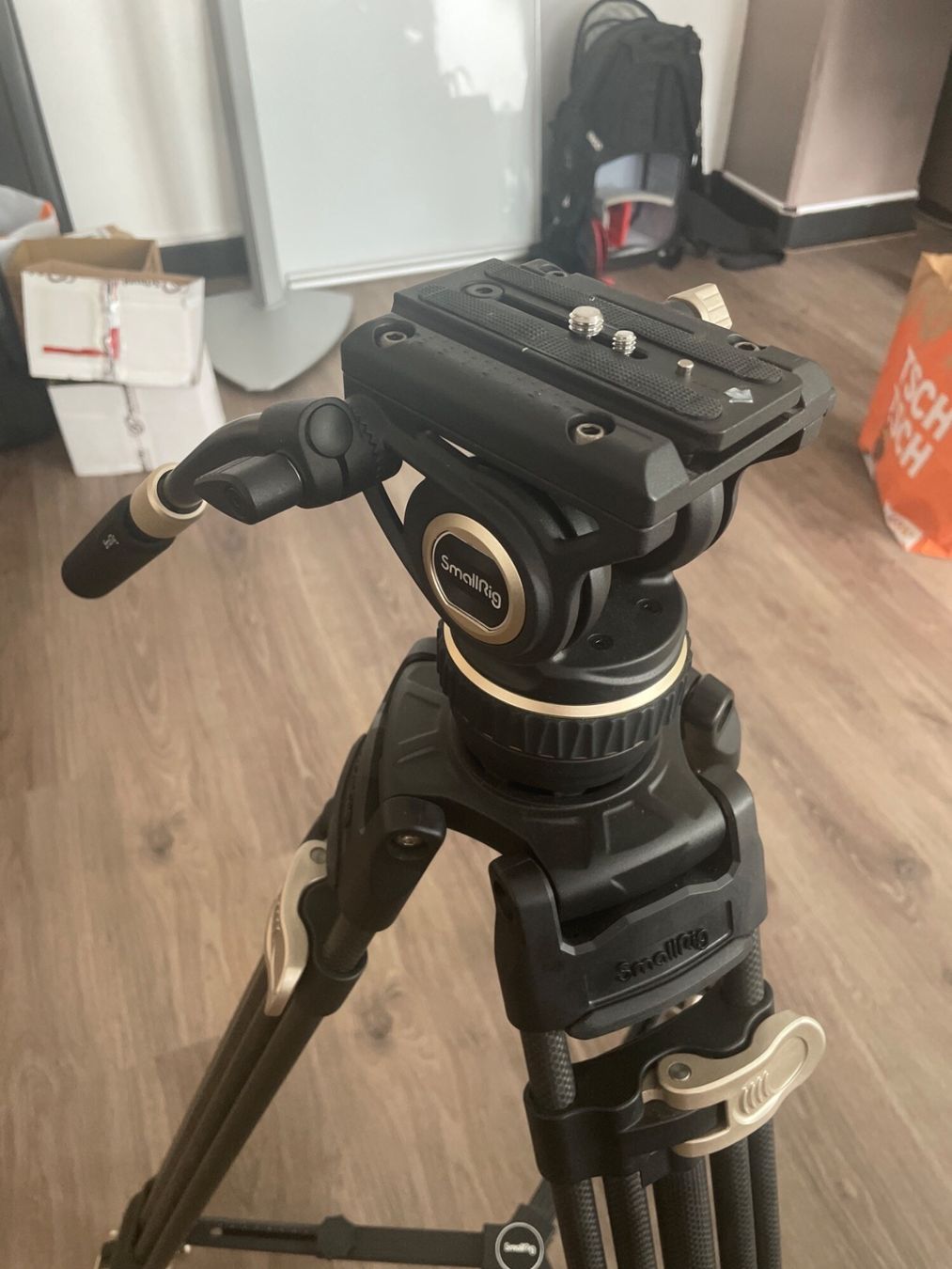 Smallrig Treppiedi & Teste: SmallRig FreeBlazer Tripod – Usato da Uvrier venduto da SzymonClivaz