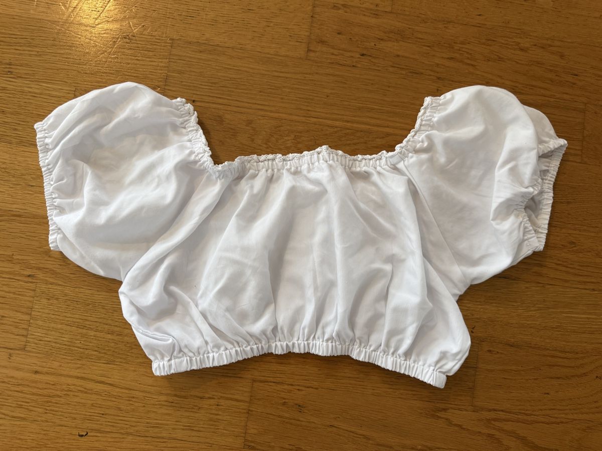 Blusen: Dirndlbluse M – Gebraucht aus Horgen von Renbert 1
