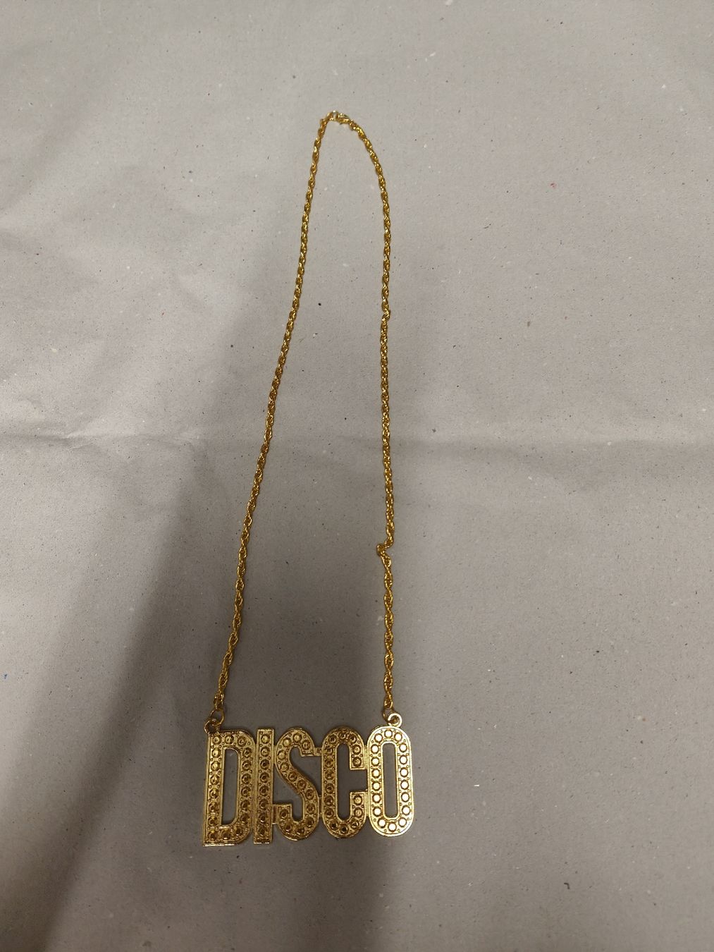 Ketten: Halskette DISCO Schriftzug Goldfarben – Neu (gemäss Beschreibung) aus Niederhasli von 8155irae