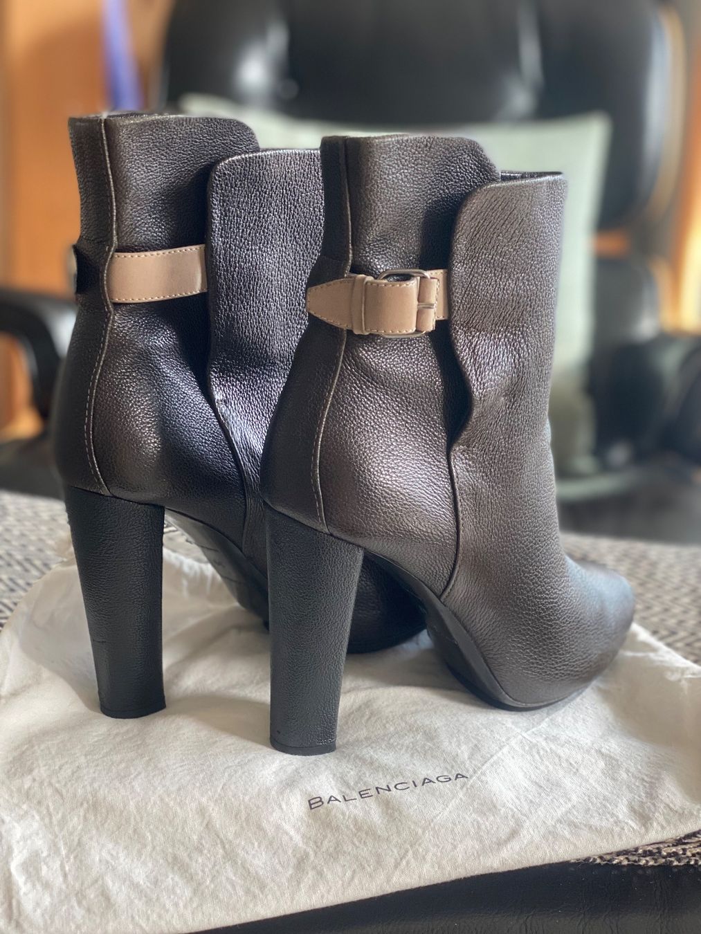 Balenciaga Scarpe da donna: Balenciaga Stiefeletten – Usato da Uster venduto da Charis5 2