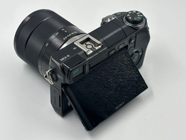 Sony Kamera: Sony Nex-6 + 18-55mm OSS – Defekt aus Seewis Dorf von Plebejus 3