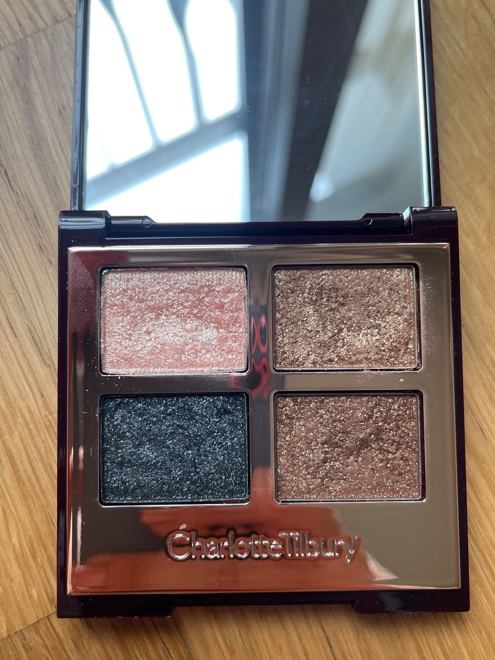 Charlotte Tilbury Make-up: Charlotte Tilbury Dazzling Diamonds Eyeshadow Palette – Gebraucht aus Dübendorf von Mangia14 1