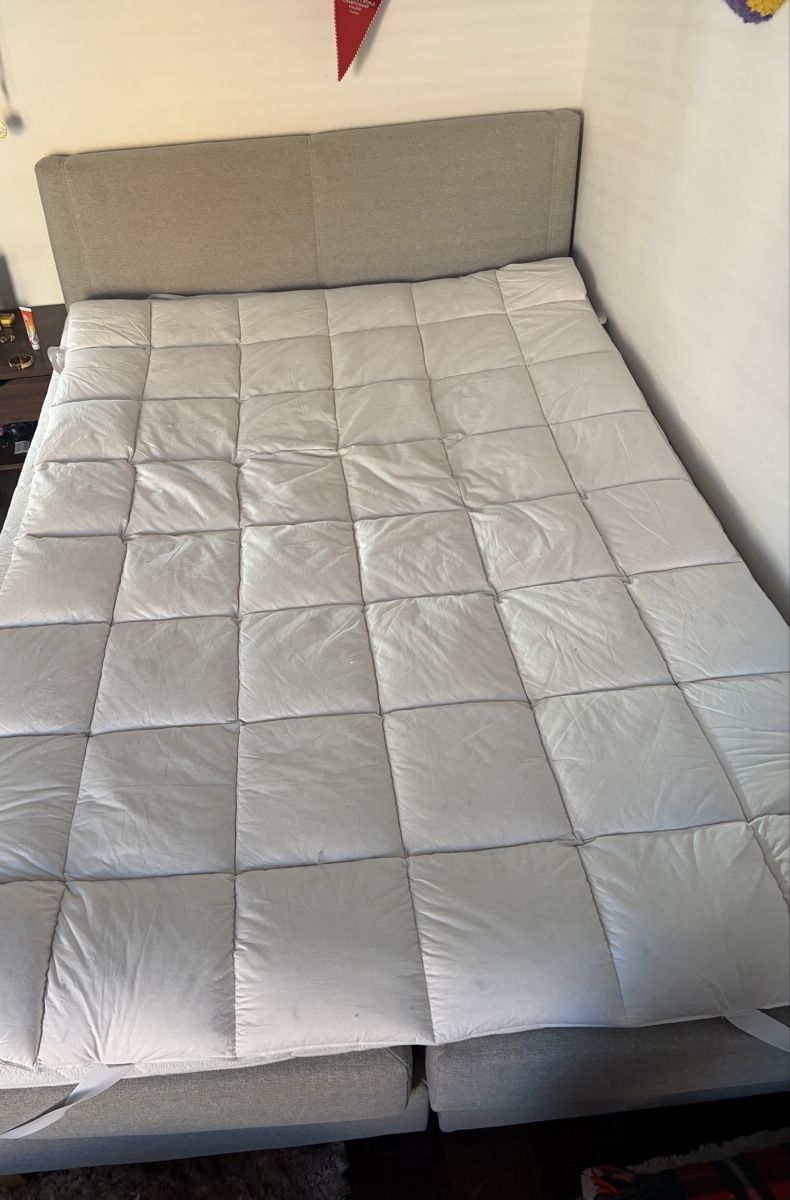 Pfister Betten: Boxspringbett 140x200 mit Topper, neuwertig – Neu (gemäss Beschreibung) aus Erlenbach ZH von kat_rkv7 4