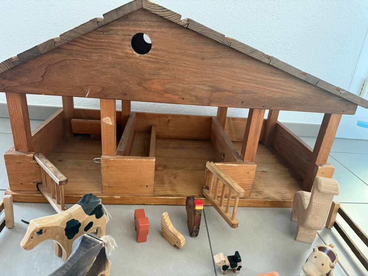 Giocattoli: Holz Bauernhof mit Tieren – Usato da Schübelbach venduto da Ale_Lia 1