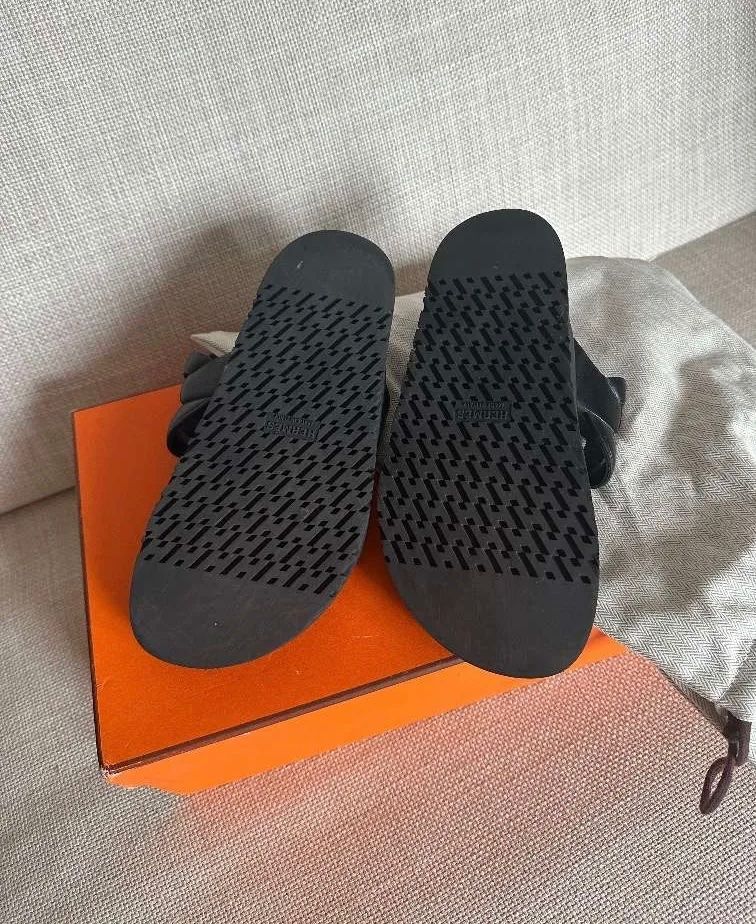 Hermès Scarpe da donna: Hermes Extra Sandalen, Gr. 38, schwarz – Nuovo (secondo la descrizione) da Triesen venduto da atos87 3