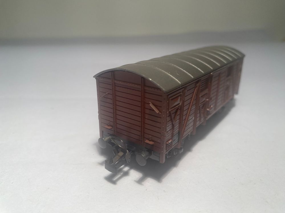 ROCO, Geschlossener Güterwagen braun SNCF DC Achsen 4