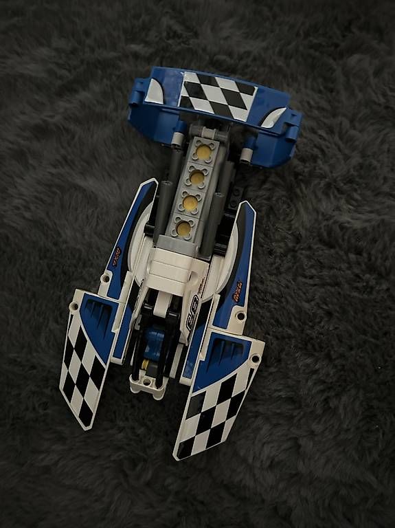 Spielzeuge: Lego Technic Renngleitboot – Gebraucht aus Diegten von Jaqueline4 2