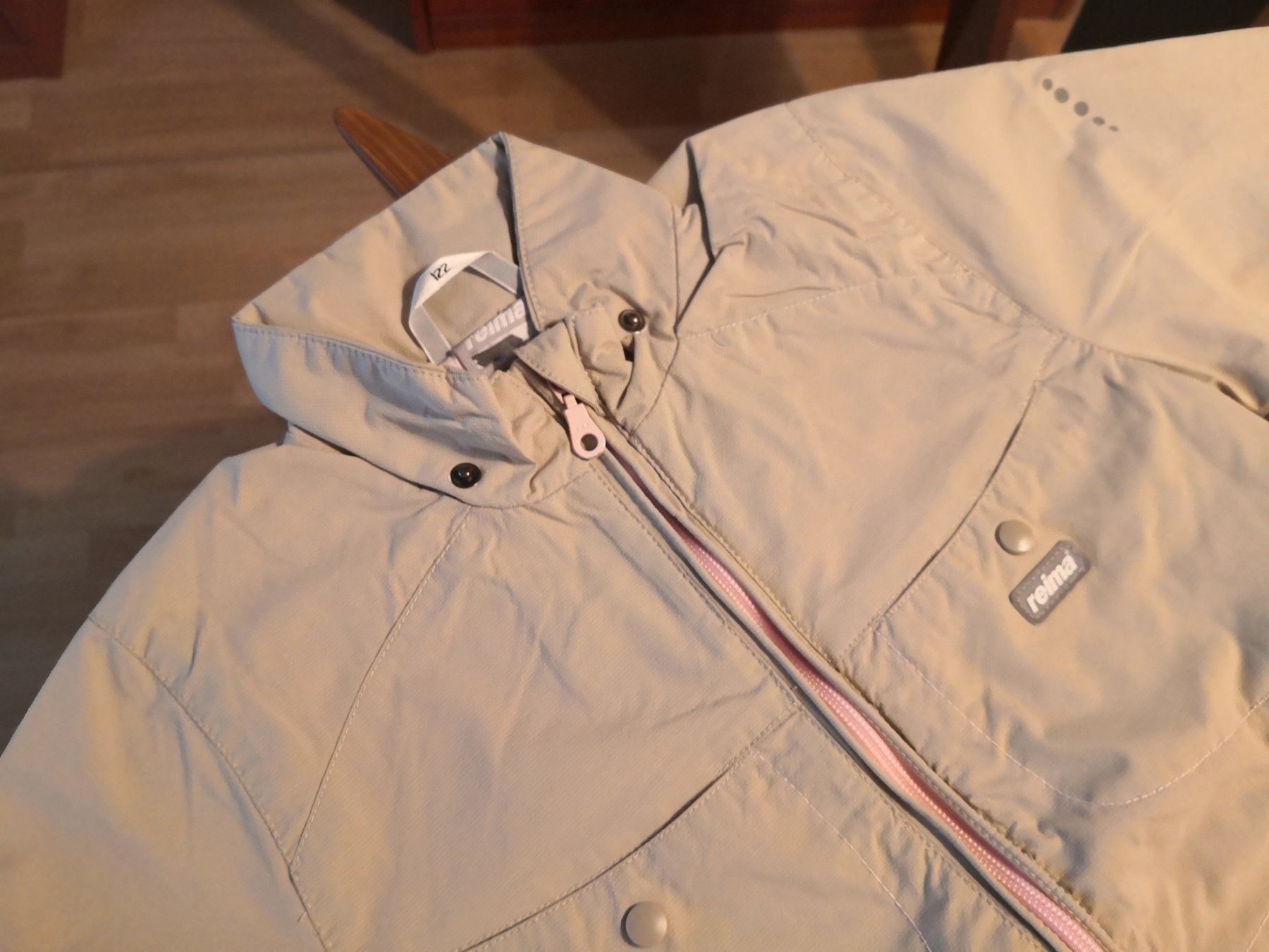 Reima Jacken & Mäntel: Schöne Übergangsjacke von REIMA, Grösse 122 – Neu (gemäss Beschreibung) aus Zuzwil SG von alsacia 2