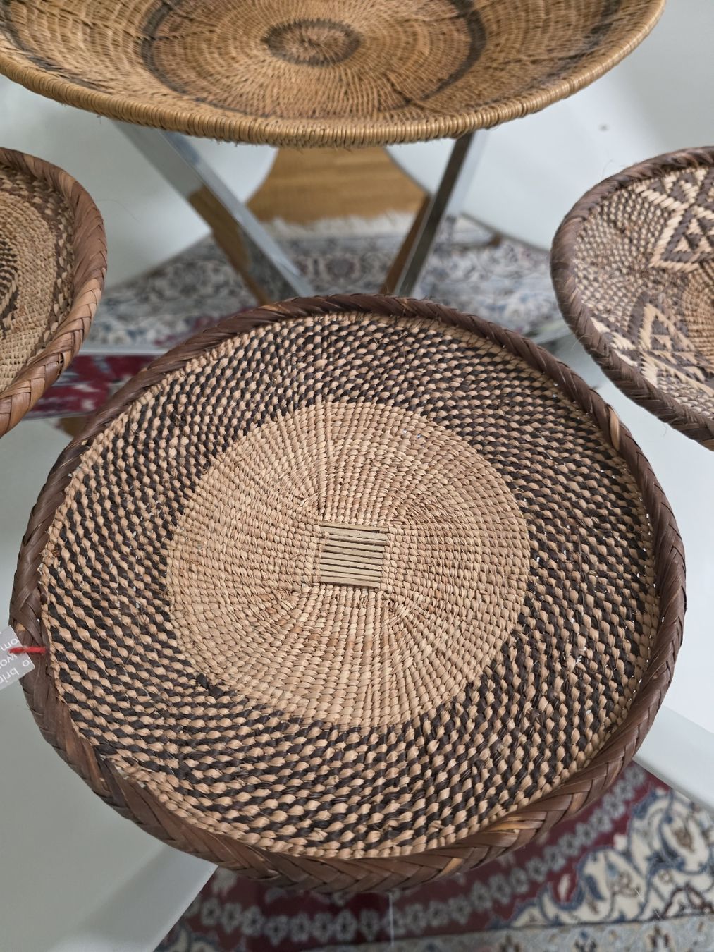 Tutte le decorazioni: Handgefertigte Dekorationskörbe aus Rattan – Usato da Basel venduto da soomer 1