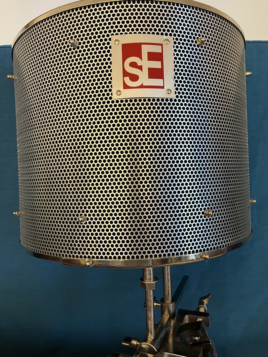 Microfoni: SE Electronics Reflexion Filter Pro – Usato da Riehen venduto da Music-man01