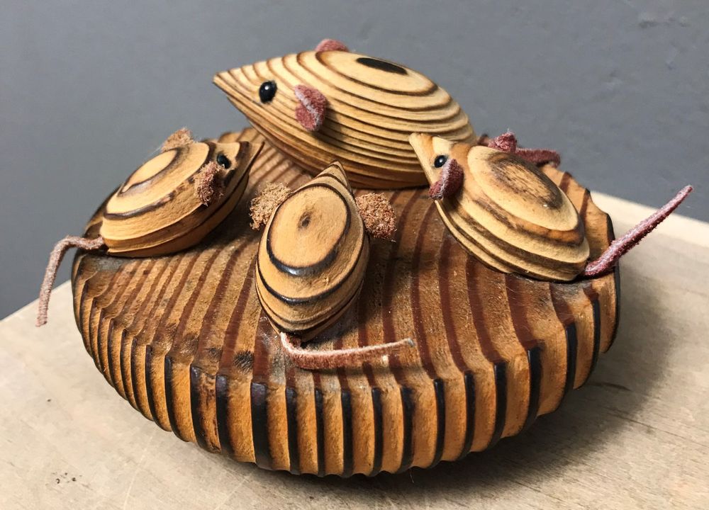 Alte Deko Maus Mäuse aus Holz geschnitzt vintage Kaufen auf Ricardo