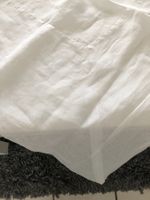 Weisses Tischtuch, ideal für den Sommer!