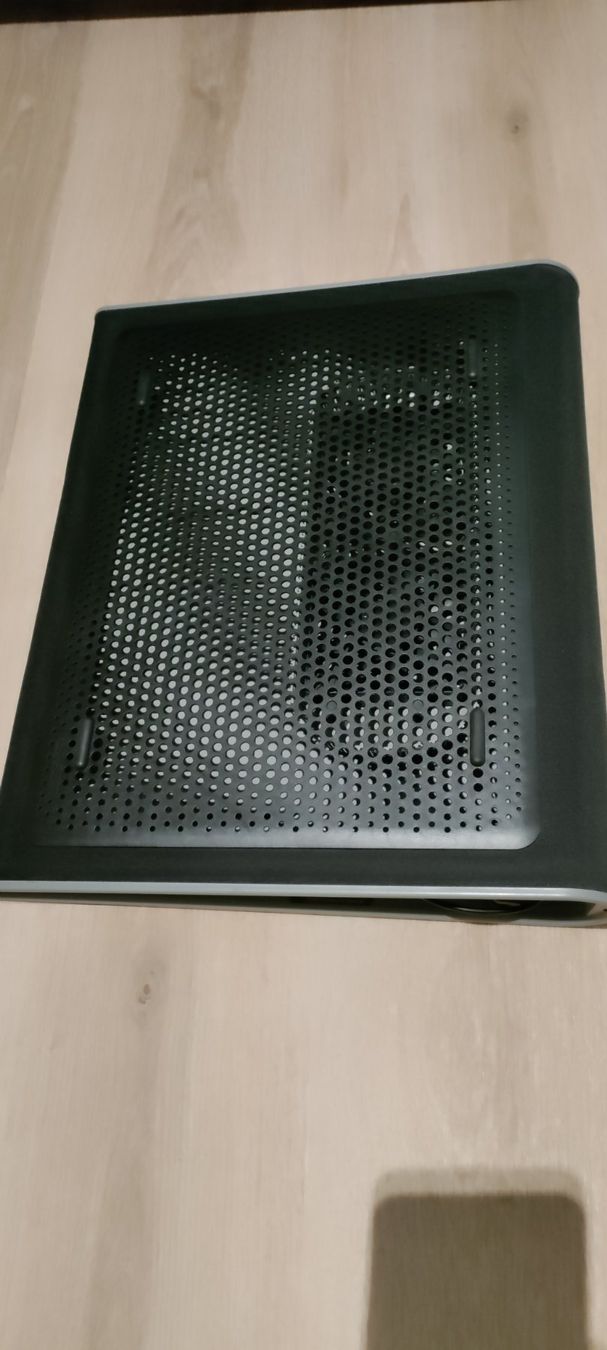 Targus Dockingstation: Targus DUPLIKAT Lap Chill Mat – Gebraucht aus Luzern von vladimir.mc 3