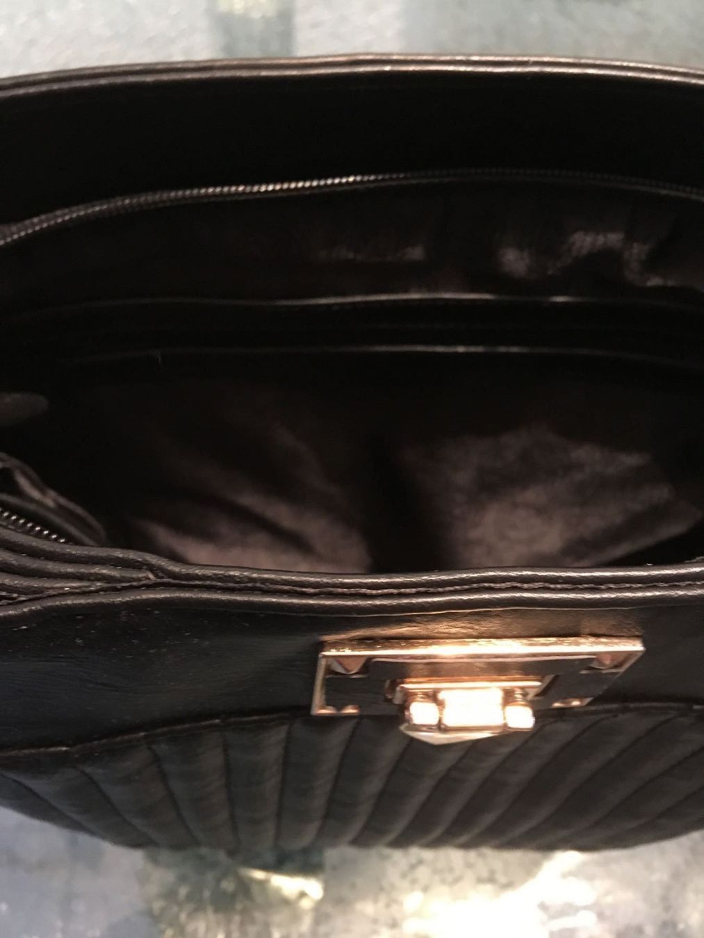 Maddison Borse da donna: schwarz/goldige Maddison Leder Tasche – Usato da Oftringen venduto da andrax 2