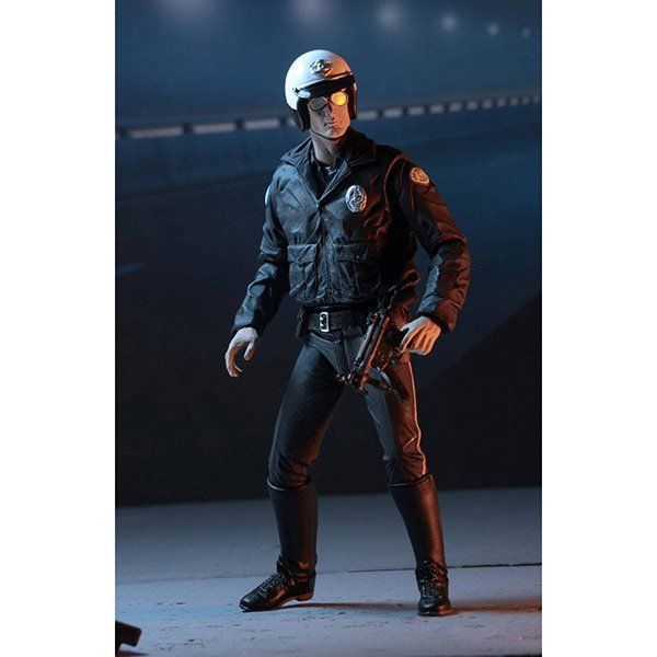 Statuette: NECA Ultimate Terminator 2 T-1000 (Motorcycle Cop) Actionfig – Usato da Zofingen venduto da ActionSpielzeug 1