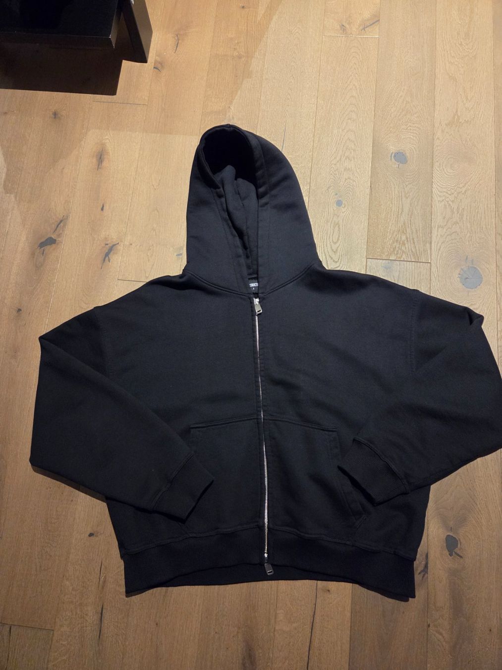 Pullover & Sweatshirts: Destructive Cropped Zip Hoodie – Neu (gemäss Beschreibung) aus St. Gallen von nico.schmid95