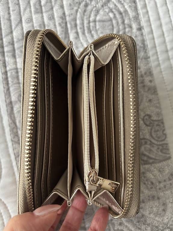 Portamonete: Porte-monnaie Guess – Usato da Châtelaine venduto da gar_fxl2 1