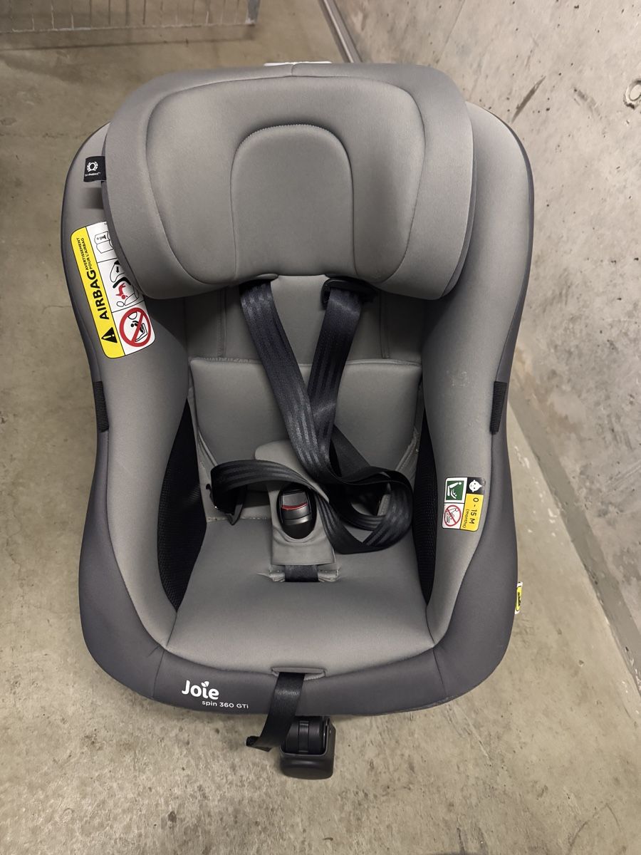 Joie Seggiolini per auto: Joie Spin 360 GTi Kindersitz in Grau – Usato da Glattpark(Opfikon) venduto da Pink1919