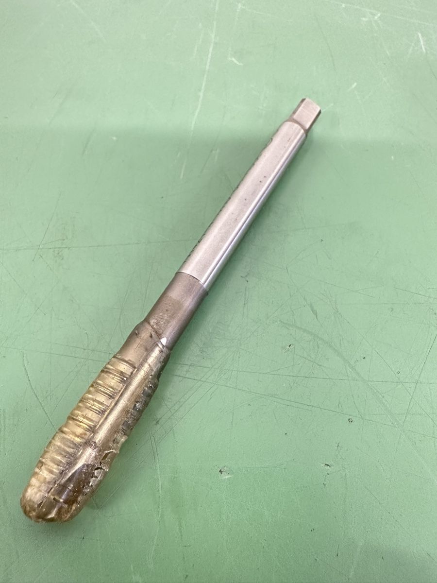 Tutti gli attrezzi: HSS threading tap, Gewindebohrer, M10 , N1421-4 – Nuovo e nell'imballaggio originale da Aarberg venduto da SNMachines