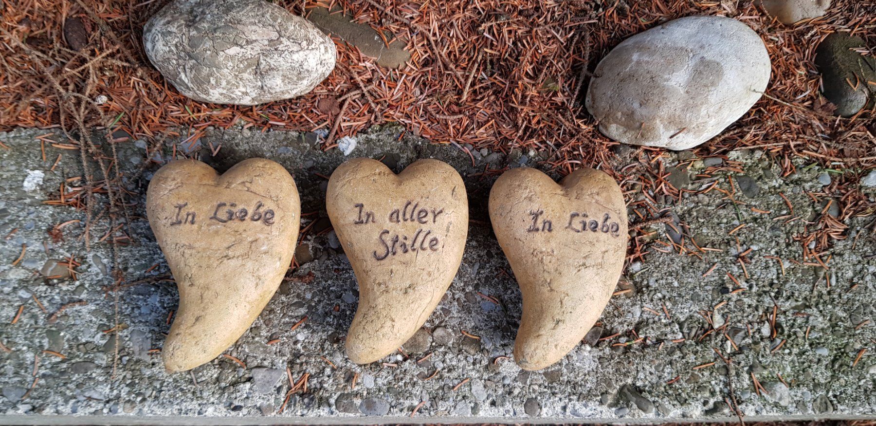 Tutte le decorazioni: 3er SET, Steingut Herzen – Usato da Nottwil venduto da echtMOMO 1
