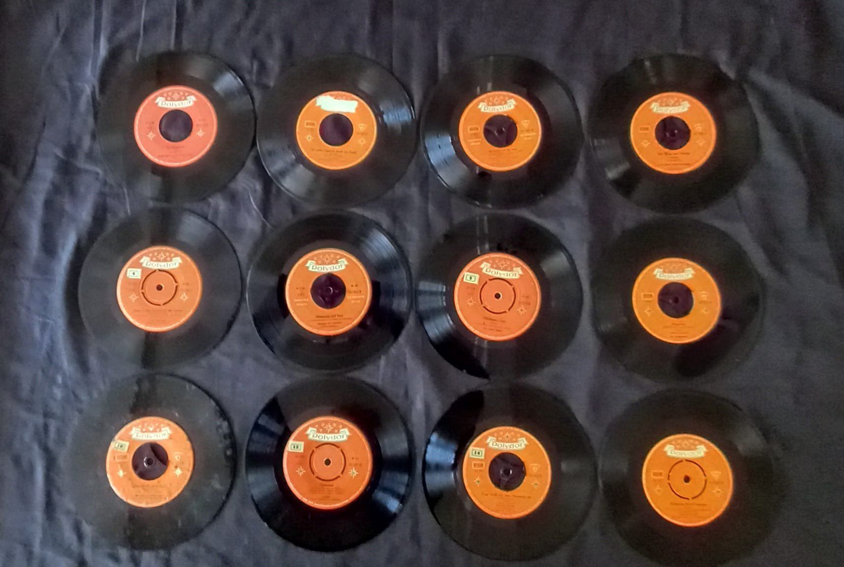 Dischi in vinile: 60 STK SINGELS UND LPS GEMISCHT – Usato da Huttwil venduto da Kunterbuntli 3