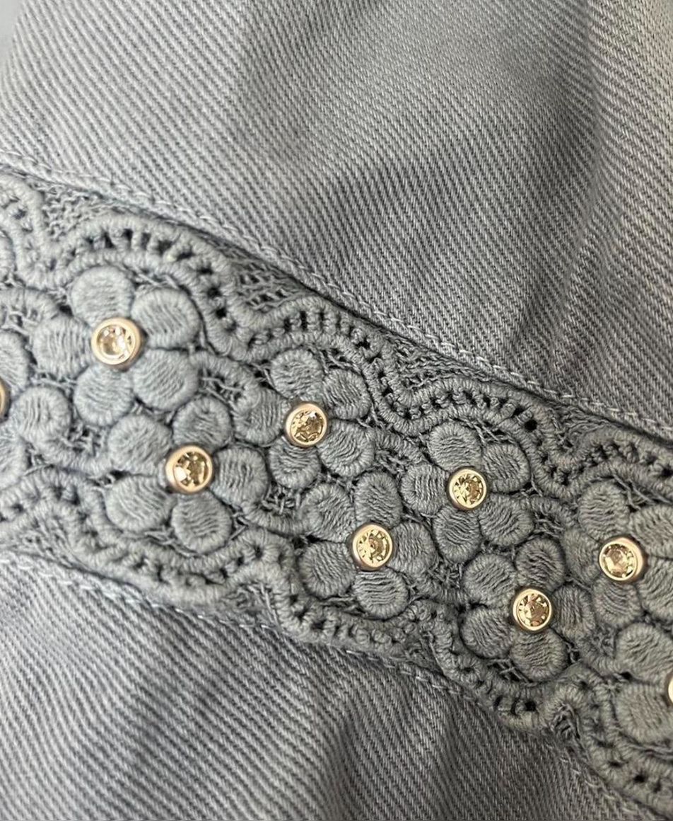 Giacche: Cute blue denim jacket, size M, like new – Nuovo (secondo la descrizione) da Zürich venduto da cel_cw9k 4