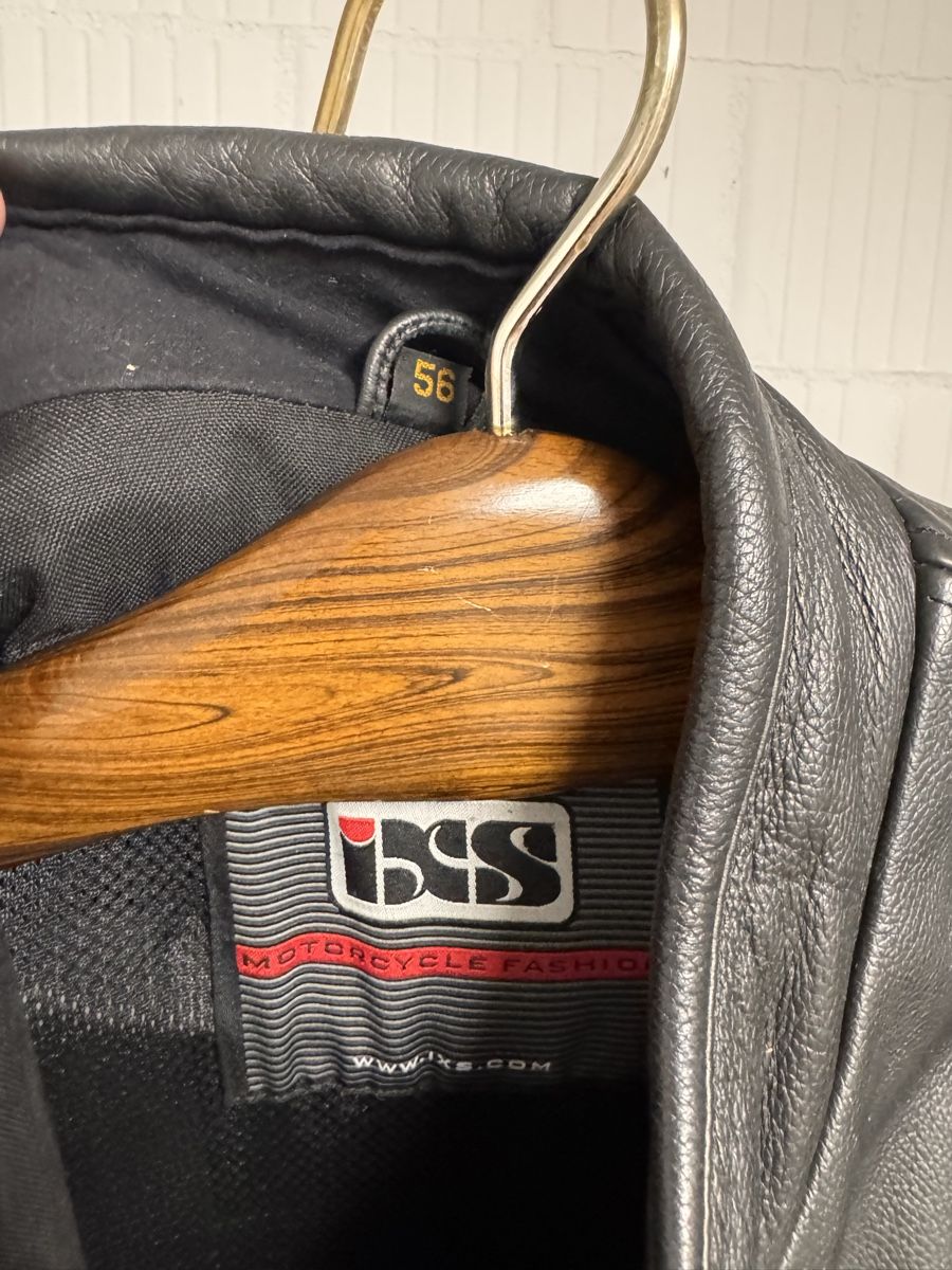 IXS Completi: Lederkombi IXS Grösse 56 schwarz – Usato da Wil SG venduto da flo_svr7 1