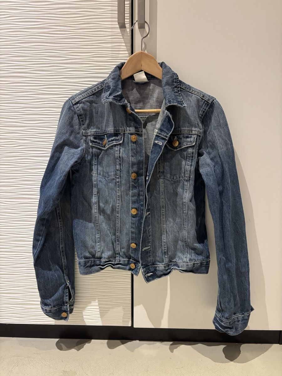 H&M Giacche & Cappotti: Jeans Jacke Grösse 170, Top Zustand – Usato da Utzigen venduto da melibu10