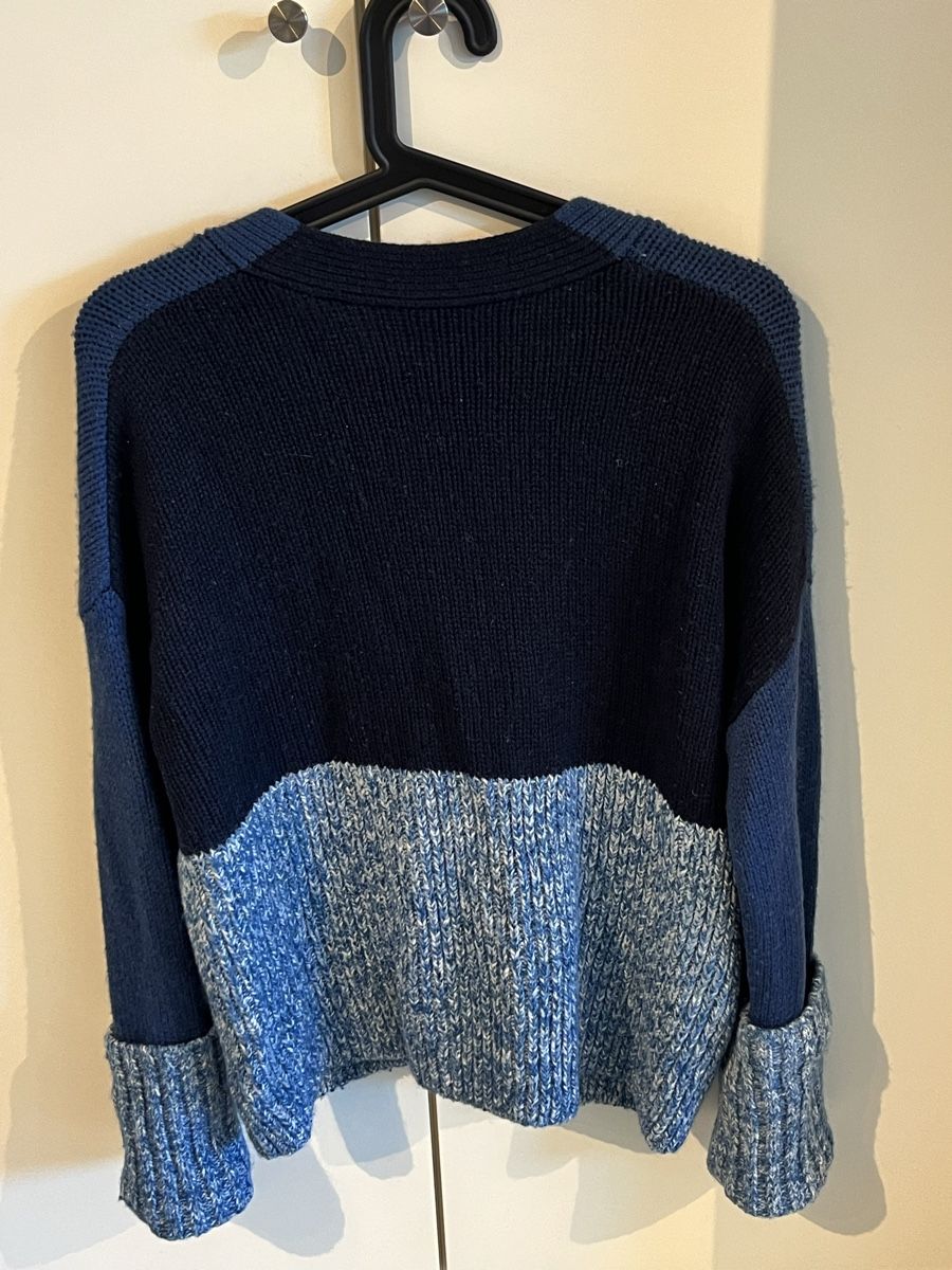 Cos Giacche: Cos Strickjäckchen – Usato da Köniz venduto da mil_p 1