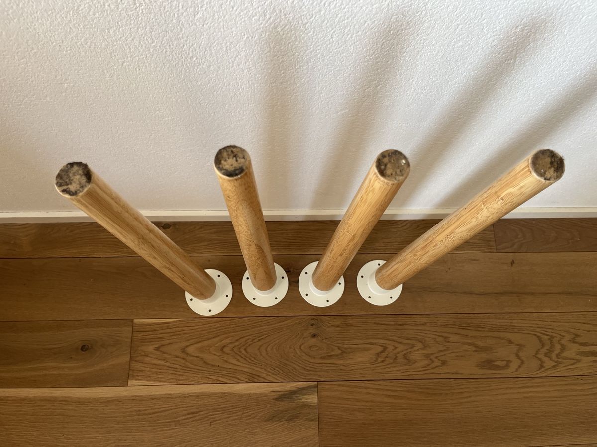 Ikea Altri mobili: 4 Tischbeine HILVER von IKEA – Usato da Aeugst am Albis venduto da Capricornus310 1
