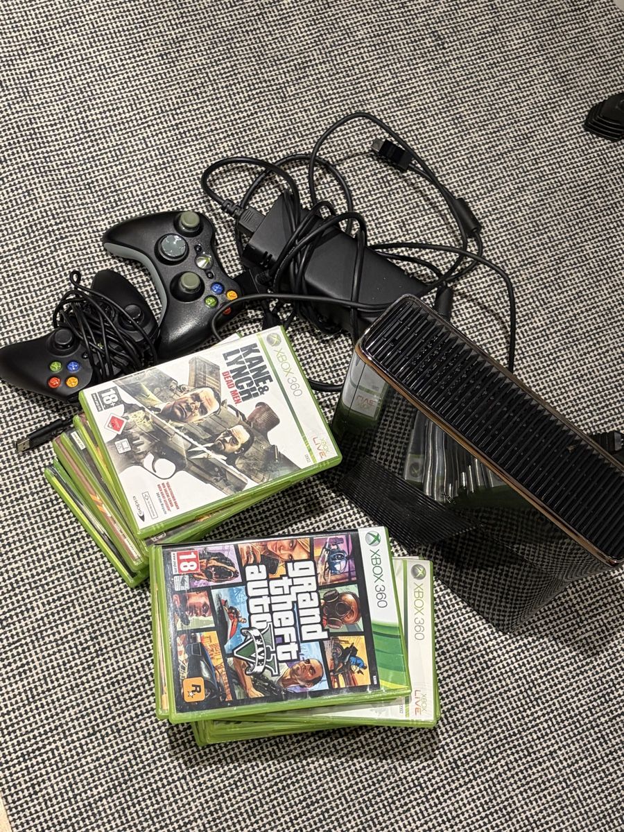 Microsoft Konsolen: Xbox 360 S / 2 Controller / 20 Games – Gebraucht aus Magden von Raybs7 1