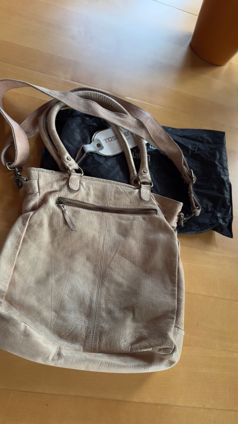 Borse da donna: Taschendieb Ledertasche 32x32cm – Usato da Wattwil venduto da Pathologie 1