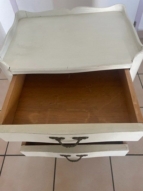Commodes: petit meuble vintage – D'occasion à Ursy par DK8 2