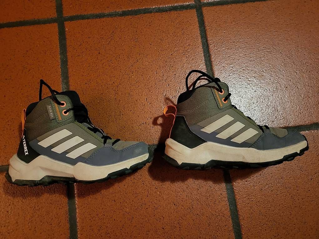 Scarpe per ragazzi: Adidas Terrex Wanderschuhe, Grösse 30, top Zustand – Usato da Thun venduto da t_h_cl6d 2