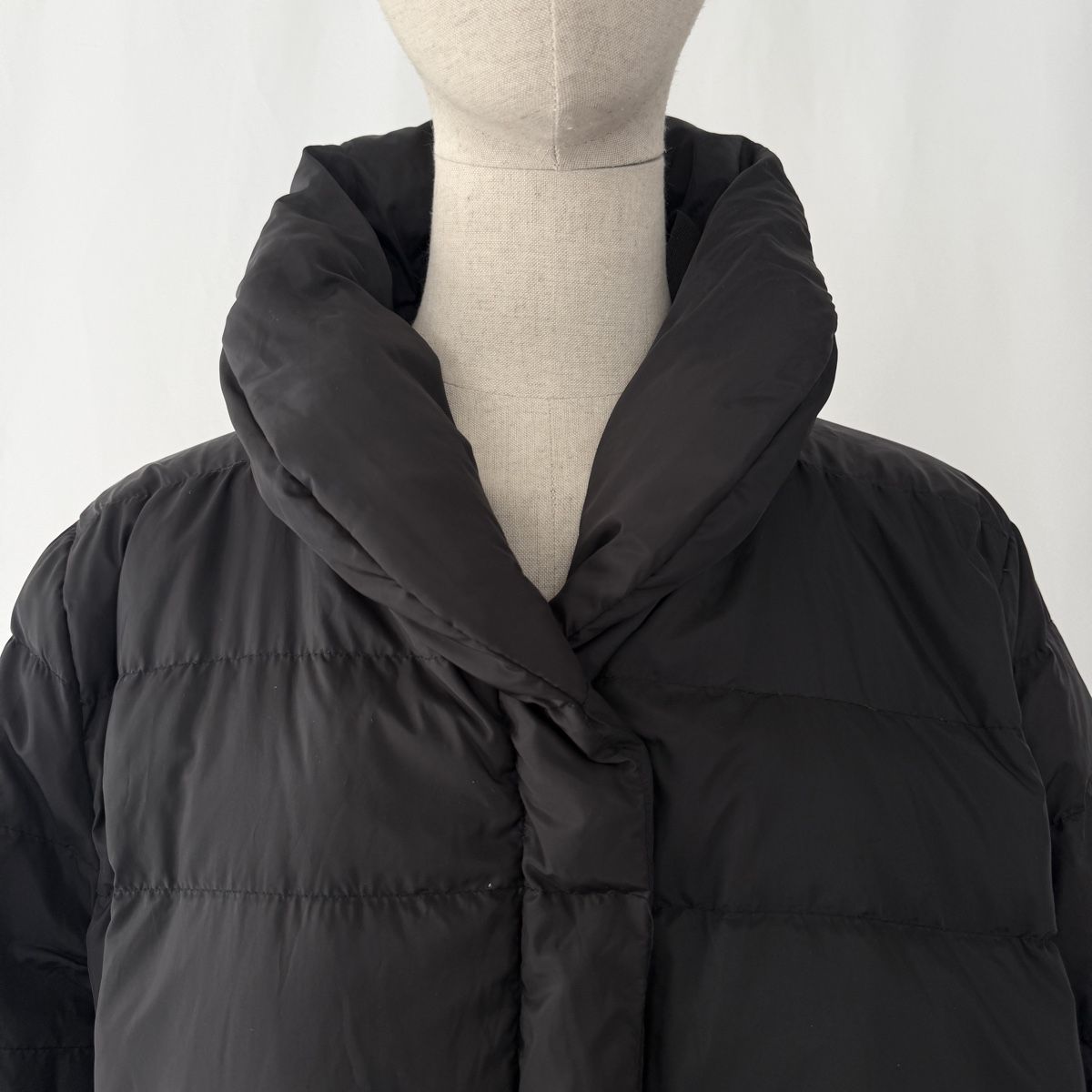 Rundholz Cappotti: RUNDHOLZ Down Coat – Nuovo (secondo la descrizione) da Emmen venduto da Avviivva_Com2023 1
