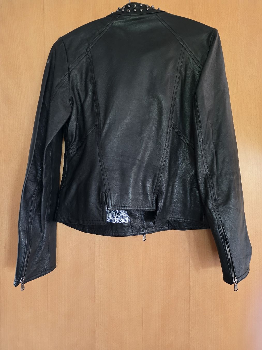 Giacche:  Leather Biker Jacket Black Studded Skull Collar Size M – Nuovo (secondo la descrizione) da Savigny venduto da mar_pfd8 2