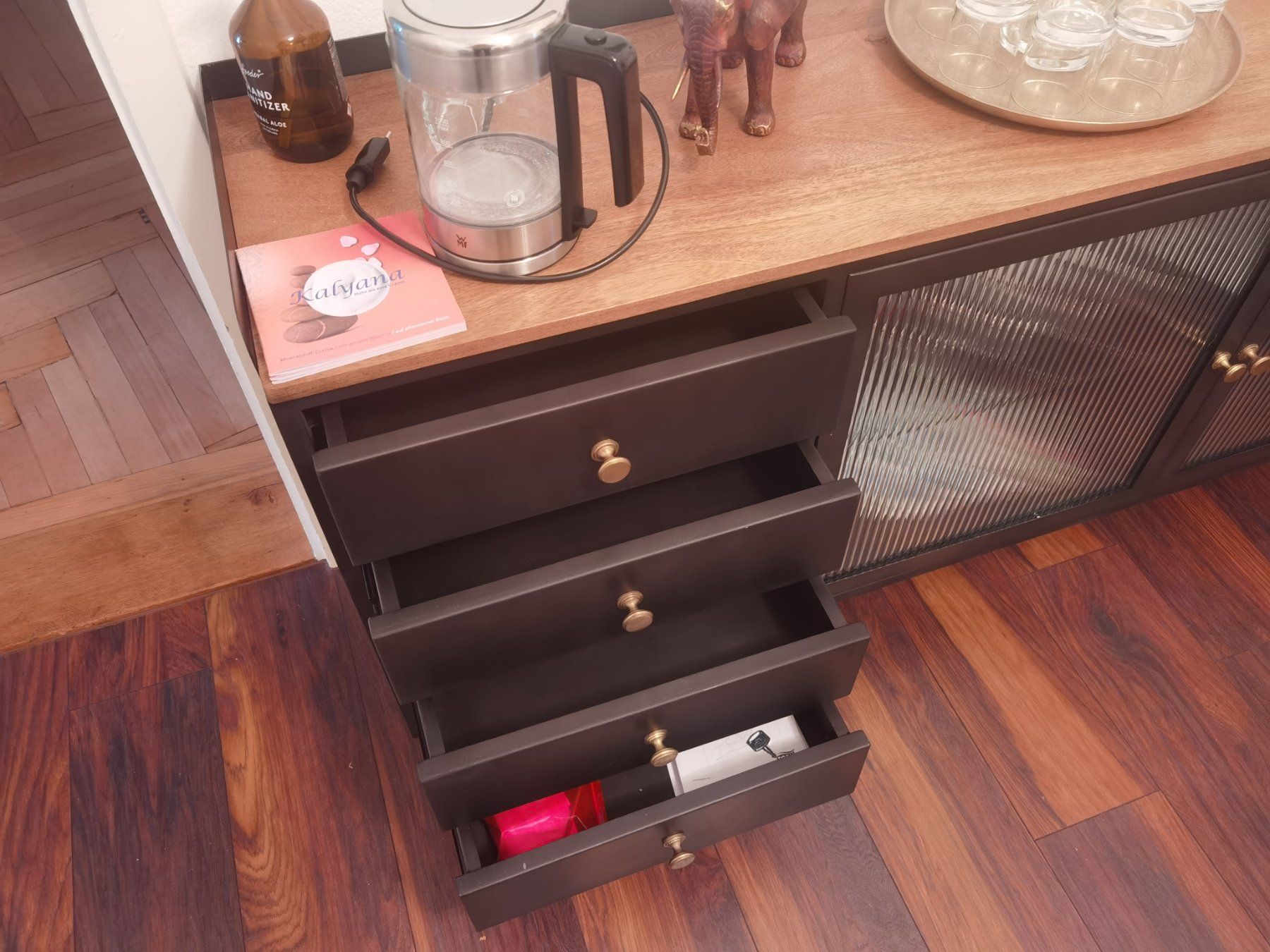 Maisons du monde Cassettiere: Sideboard "industrial" aus anthrazitgrauem Metall – Usato da Zürich venduto da Daia2013 2