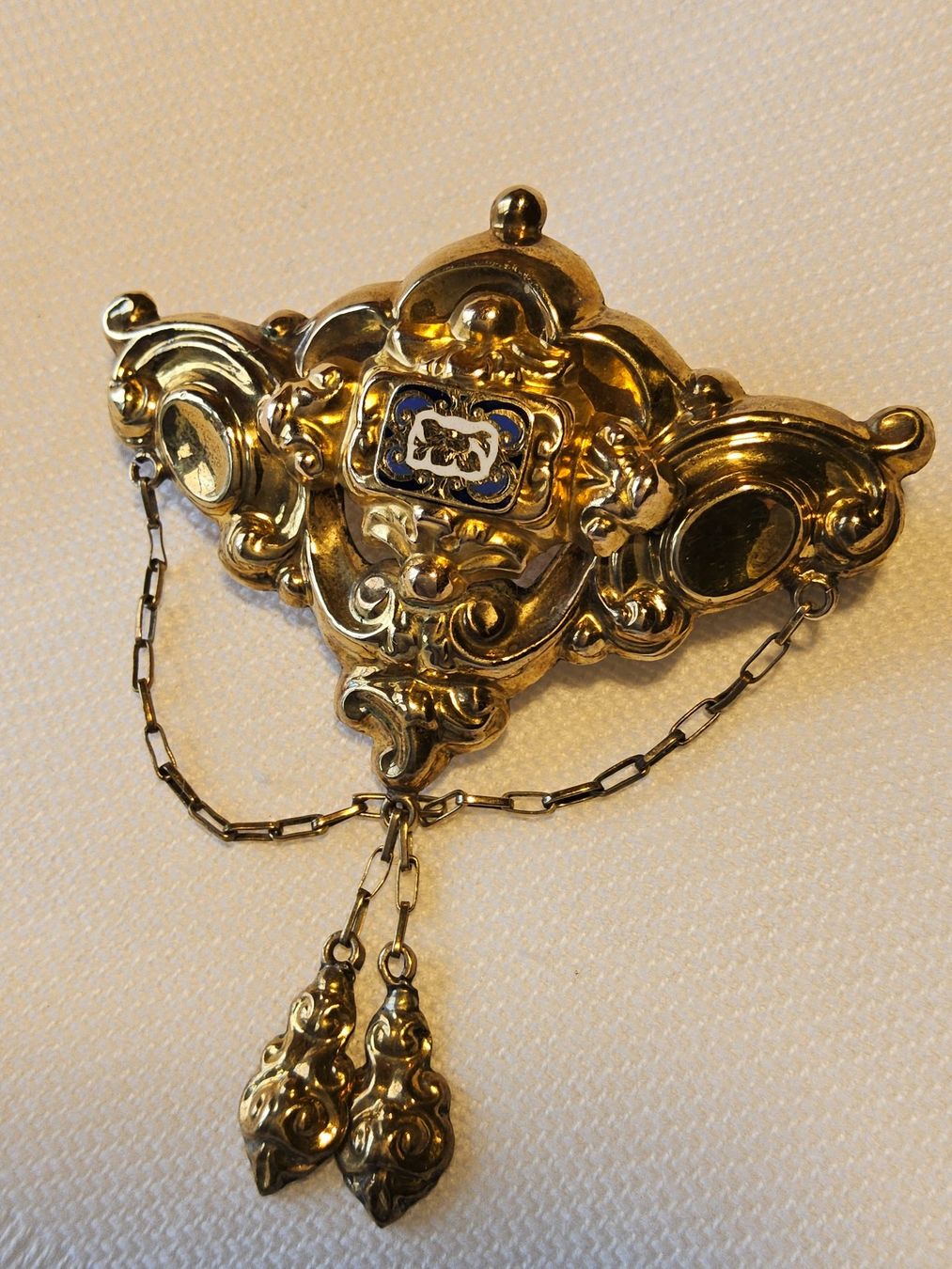 Broches & Aiguilles: Antike Biedermeier Brosche, ca 1860 – D'occasion à Zürich par sanwit